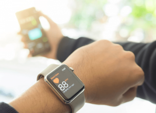Pro Apple Watch Series 6 se chystají zásadní novinky