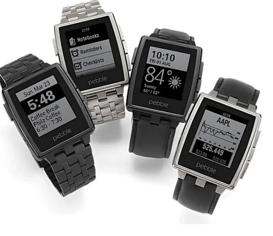 Tohle vše už víme o návratu legendy Pebble Watch